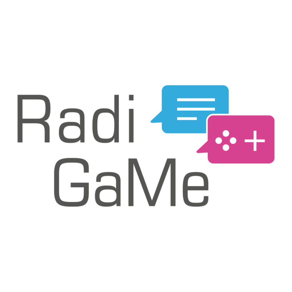 Logo mit dem Schriftzug 'Radi GaMe' und zwei Sprechblasen, eine blau mit Linien, die einen Messenger darstellen soll und eine Sprechblase in pink mit einem Pluszeichen und Punkten, die ein Gaming-Controller darstellen soll.